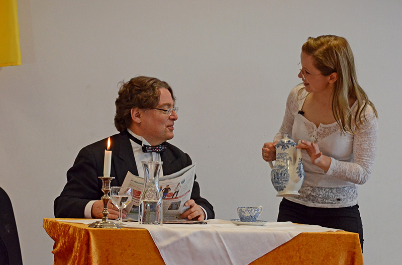 Cosima Breidenstein moderiert
